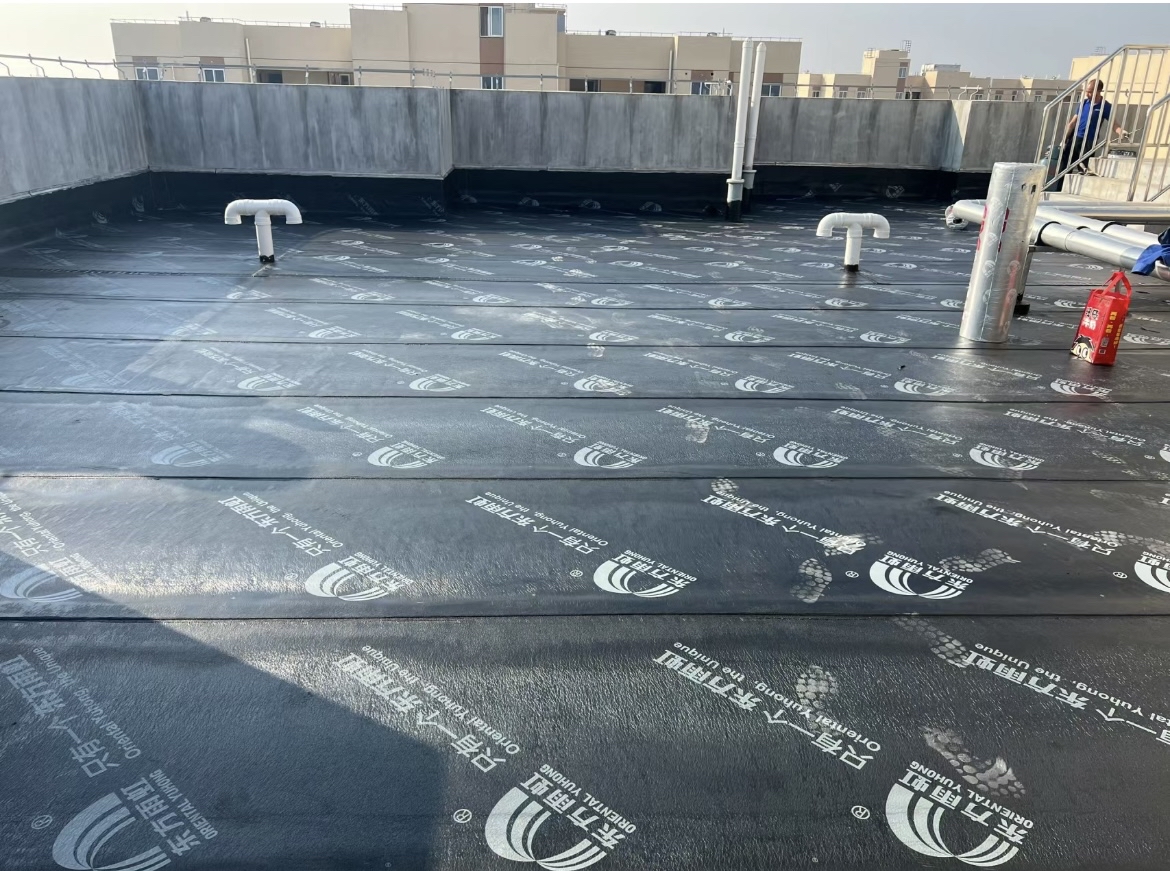 卷材防水层的铺贴方式及粘贴的技术要求