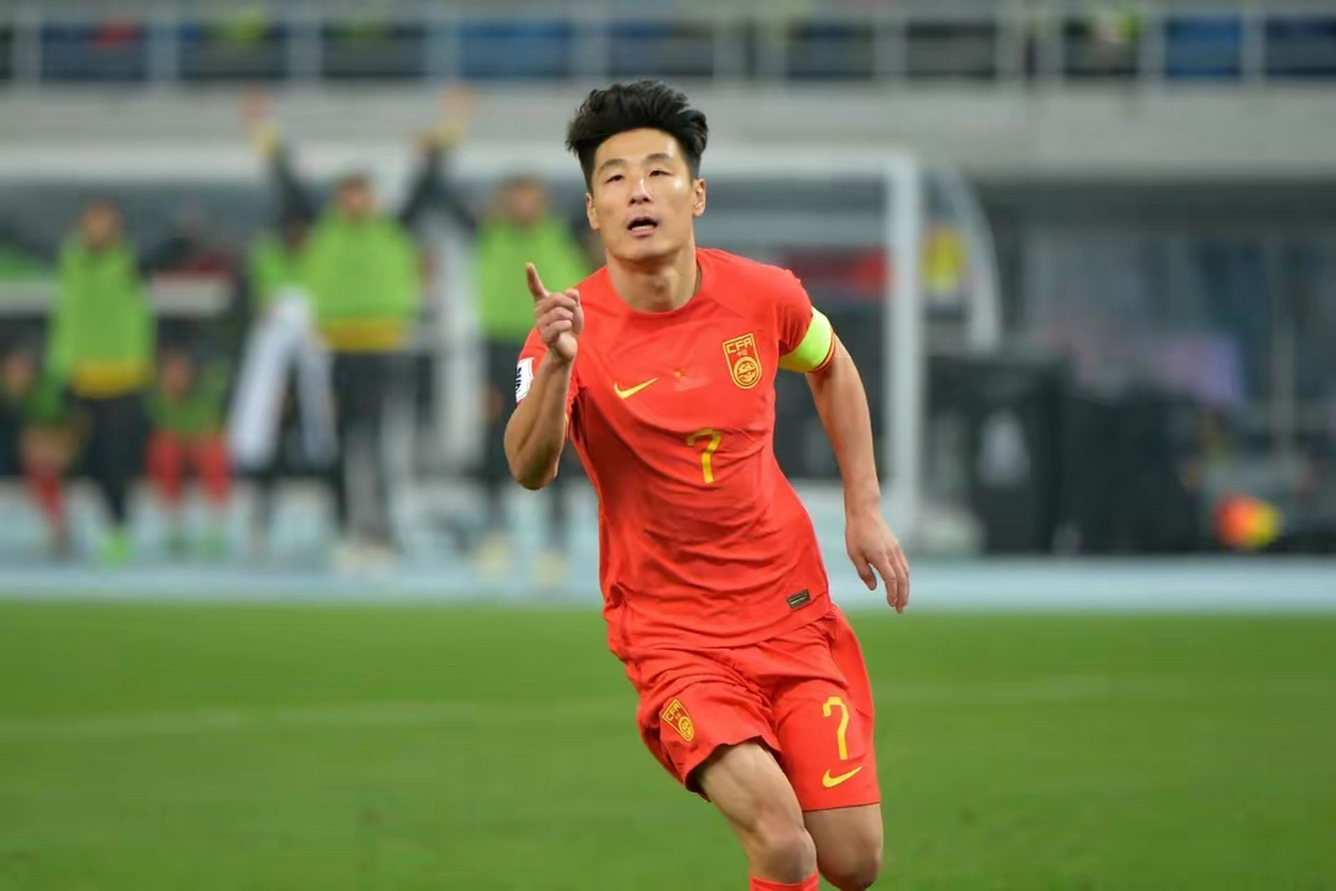 武磊昨天再进2球,国家队比赛的进球数达到了36个名列第一,而本届