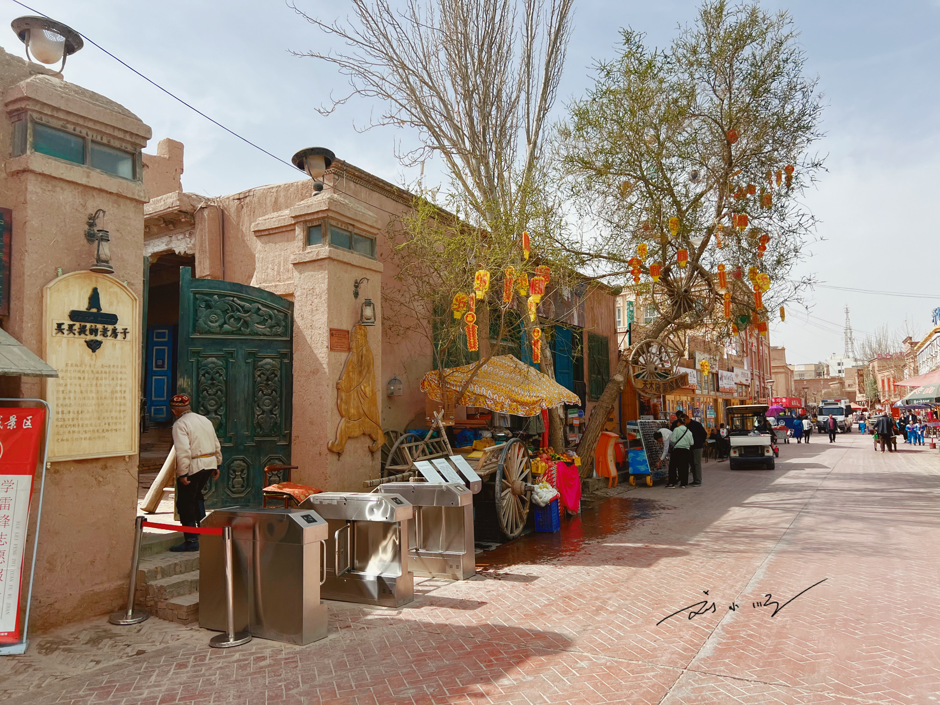 新疆这个著名的古城,还是5a级景区,已经变得越来越"丽江化"?