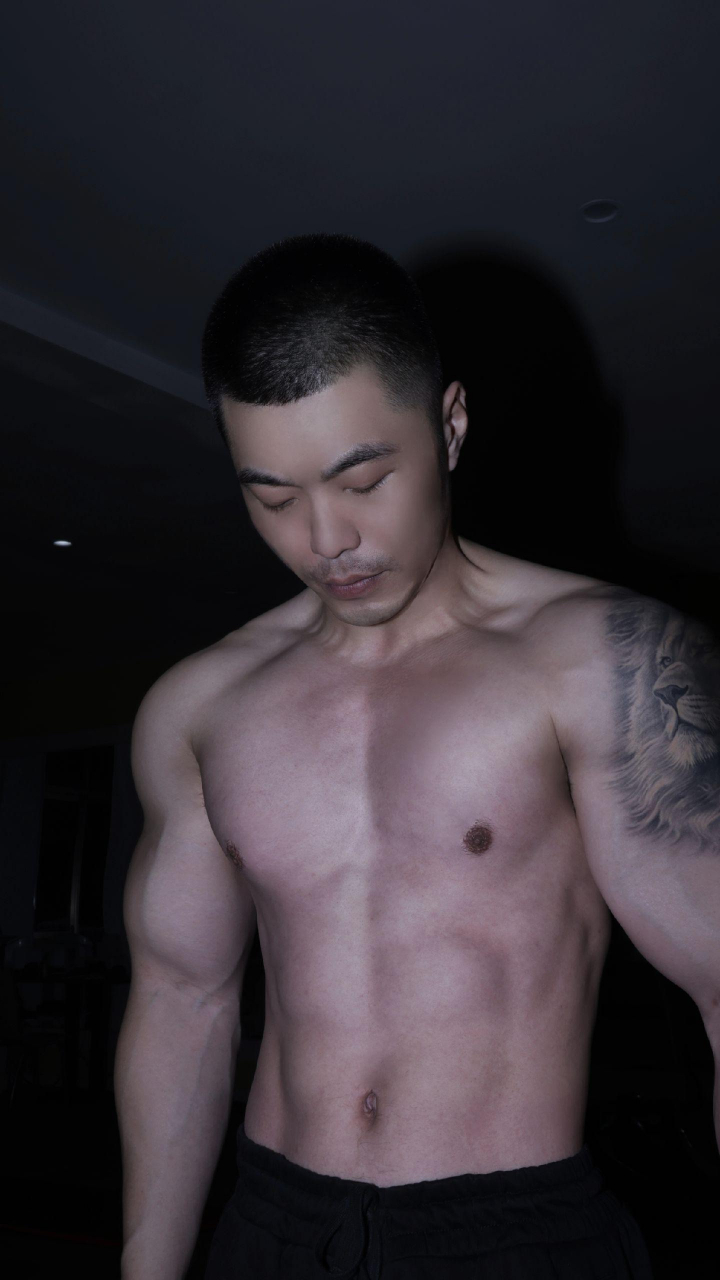 方圆万里,我最爱你#遇见好身材# #人像摄影# #生活