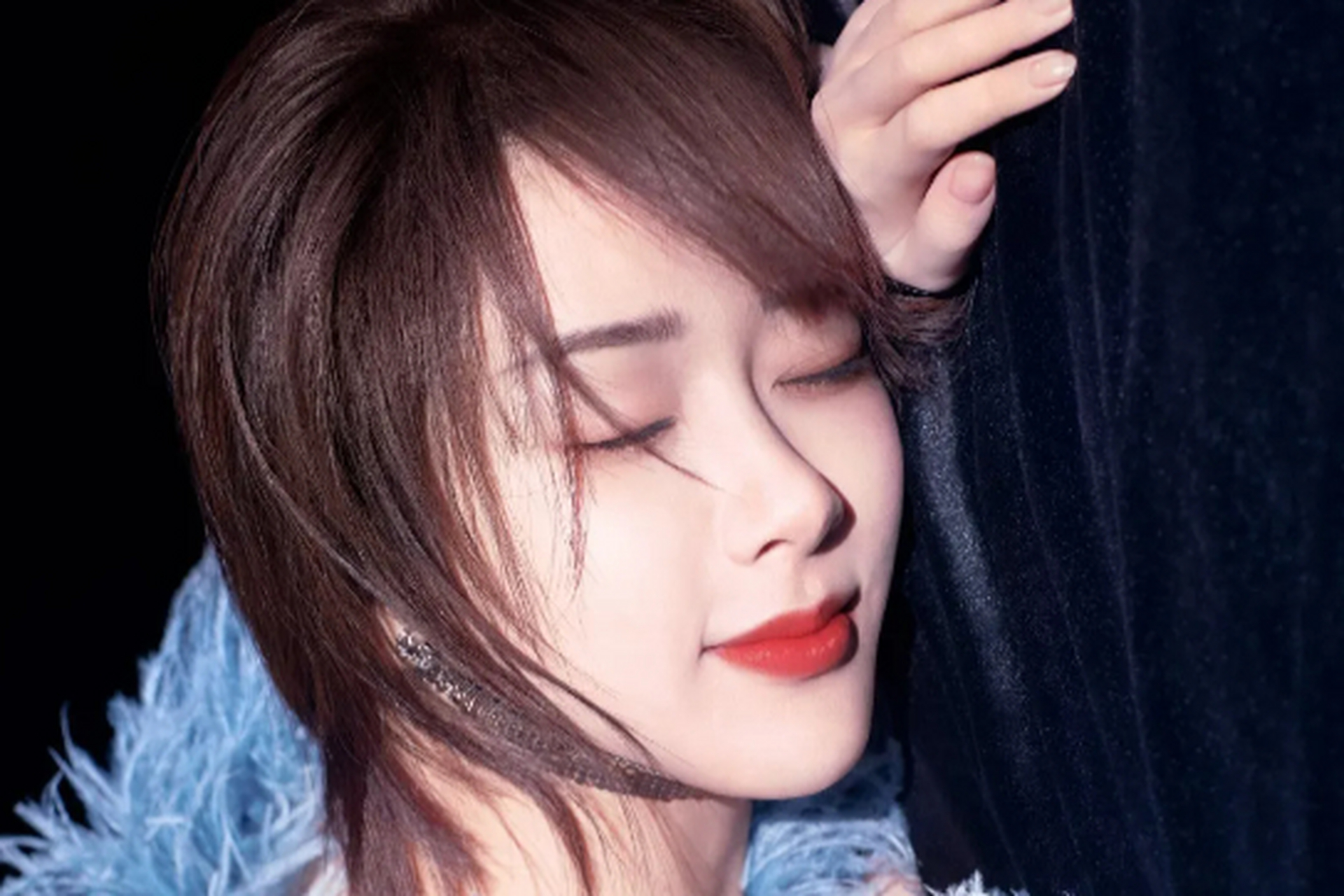 杨紫母亲竟是《甄嬛传》实力派马海燕,才华横溢助力女儿踏上星途.