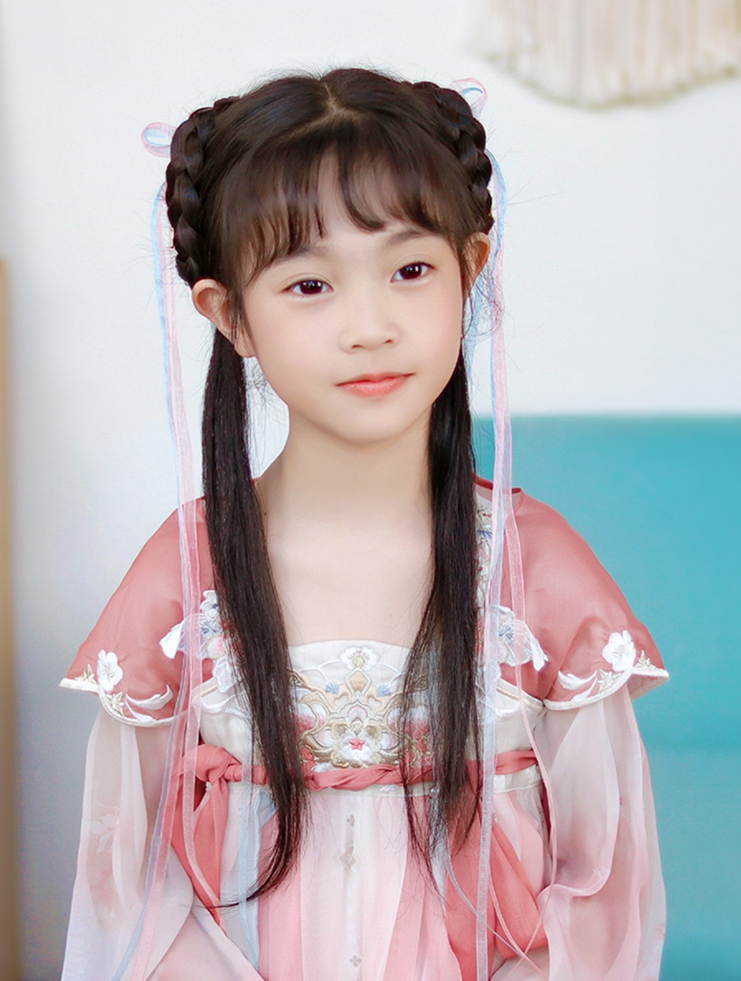 不会梳汉服发型,就编两条3股辫盘起来,简单好看
