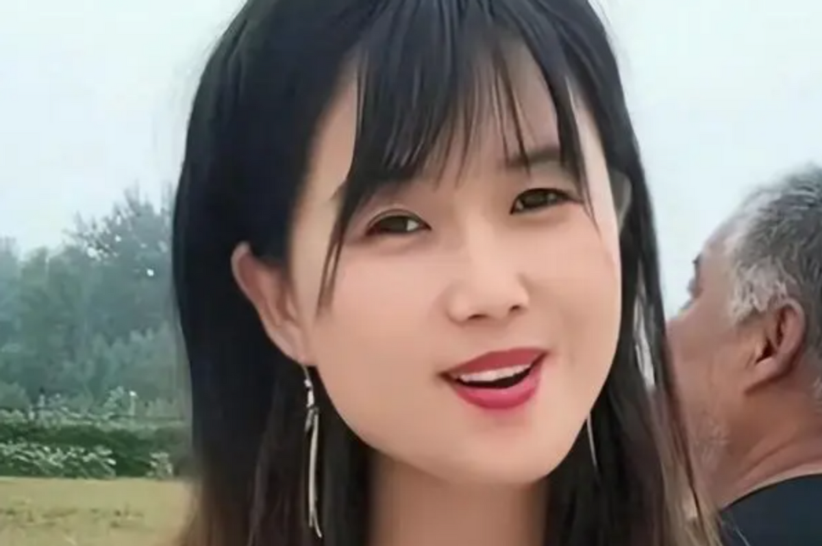 一笑倾城热度褪去后网红残酷的真相在她身上表现得淋漓尽致