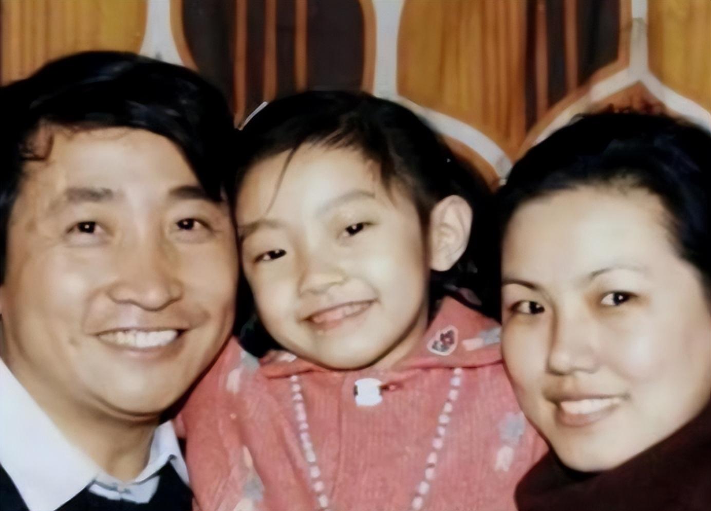 回顾姜昆二十四年前不顾妻子反对收养6岁孤儿今养子成骄傲