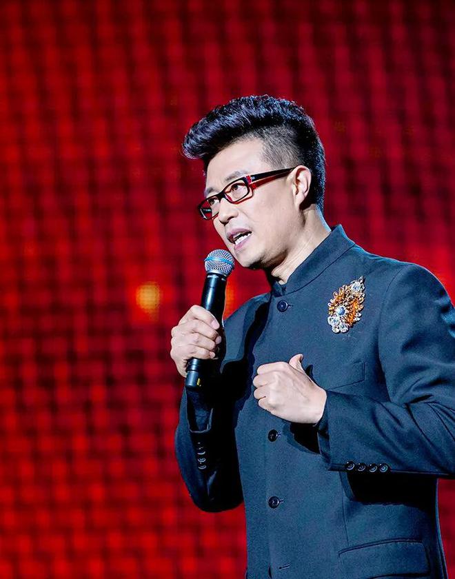 回顾白燕升娶瘫痪的残疾妻子婚后生一儿一女如今幸福美满