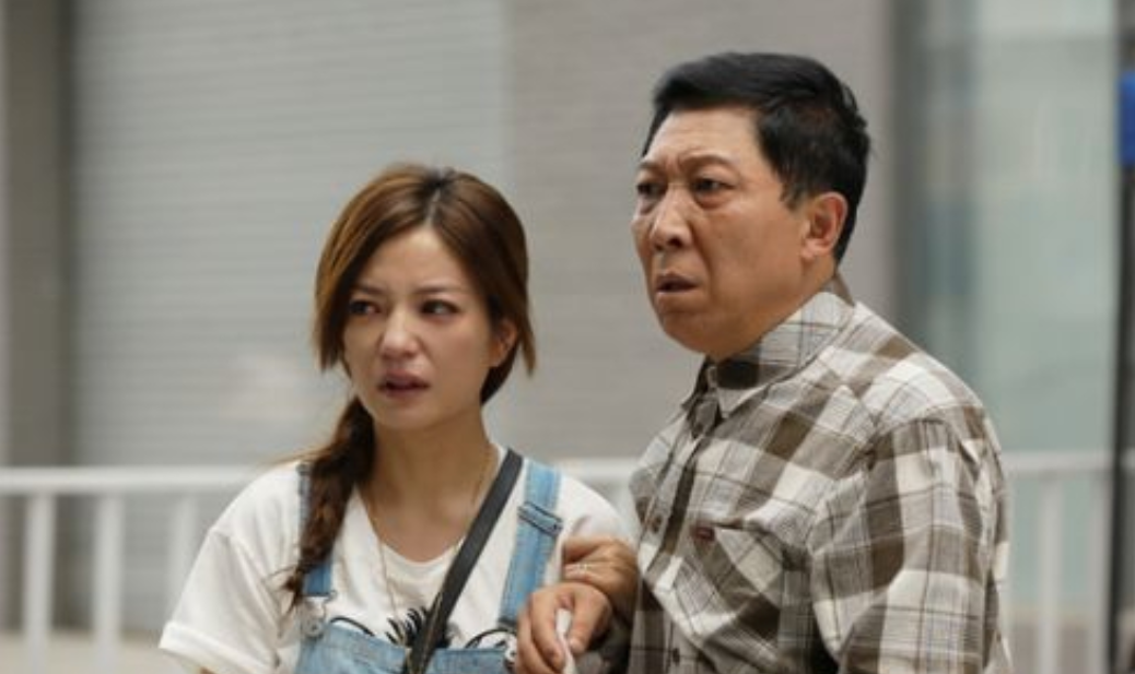 回顾演员韩童生放弃铁饭碗当演员妻子不是许娣只是个普通人