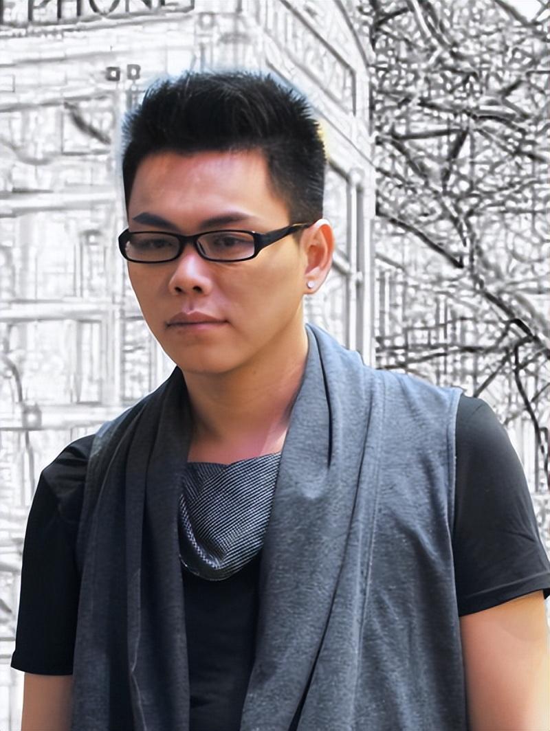 回顾张勇被前女友一篇文章改变人生33年未见依旧在等对方道歉