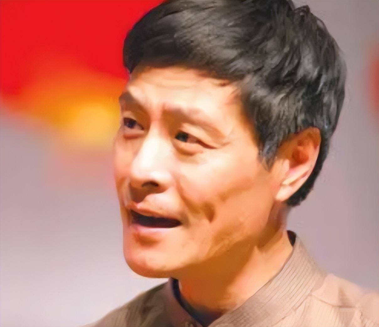 回顾相声奇才刘伟:从一代相声奇才到黄金配角,这些年他做了什么?