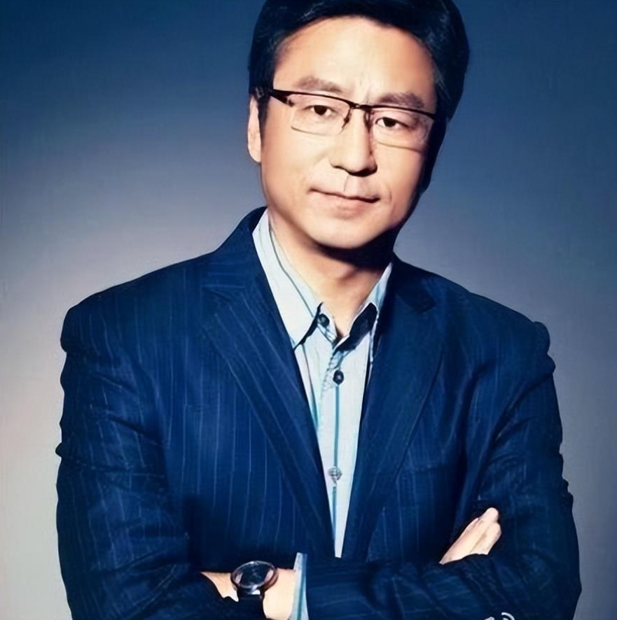 回顾央视主持人李瑞英风光背后有心酸儿子坠楼当天依旧坚守岗位