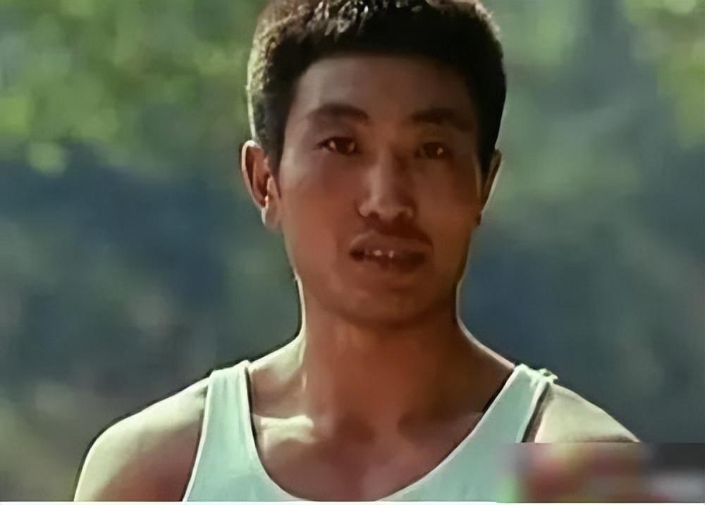 回顾杜源4岁认识爱妻结婚42年零绯闻今女儿成了最大骄傲