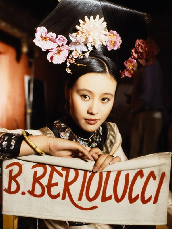 回顾邬君梅被日本巨星抛弃嫁二婚好莱坞导演57岁被宠成公主