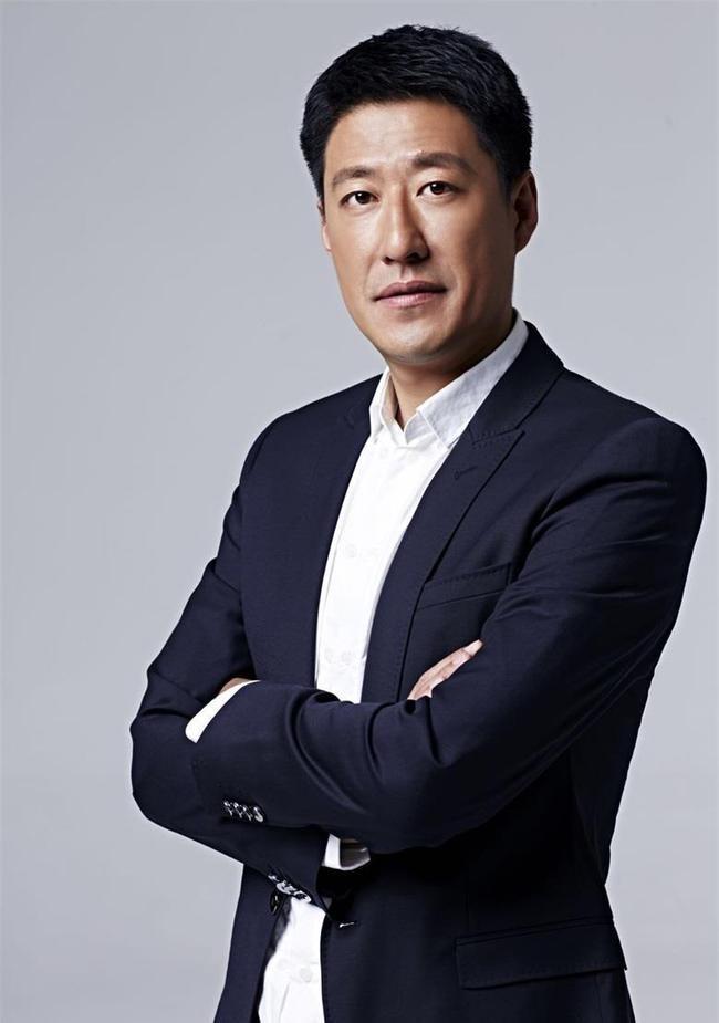 回顾著名演员于震被前妻泼尽脏水为何二婚妻子辛月依然敢嫁