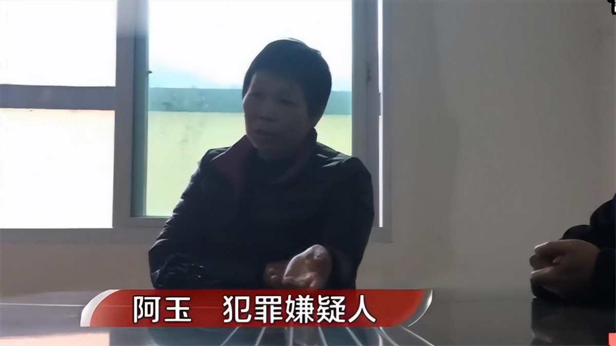 2016年一单身老汉到警局避雨凭借一条短信救下36名婴儿