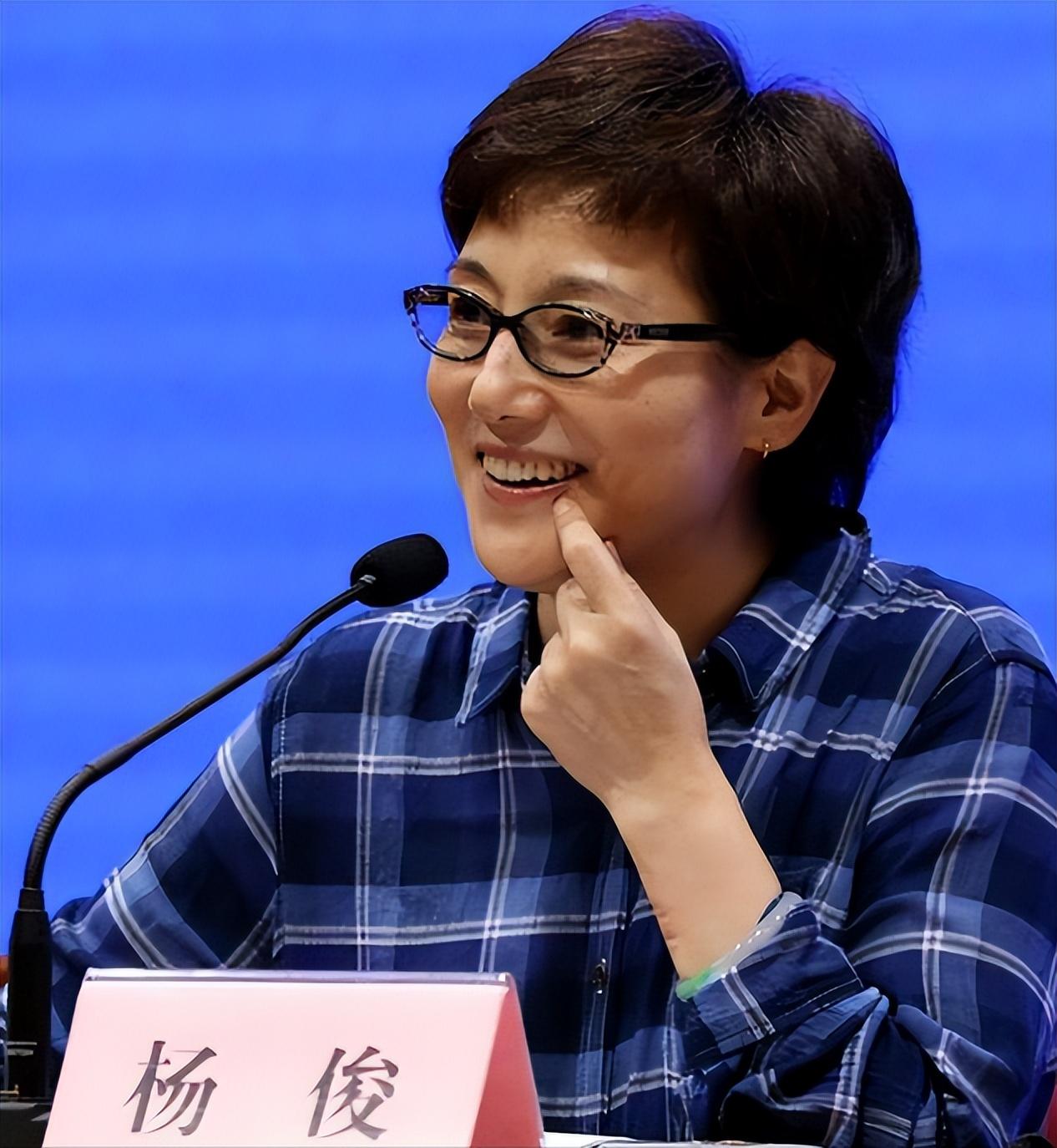 回顾黄梅戏五朵金花4人无儿无女1人遭诟病晚年生活还好吗