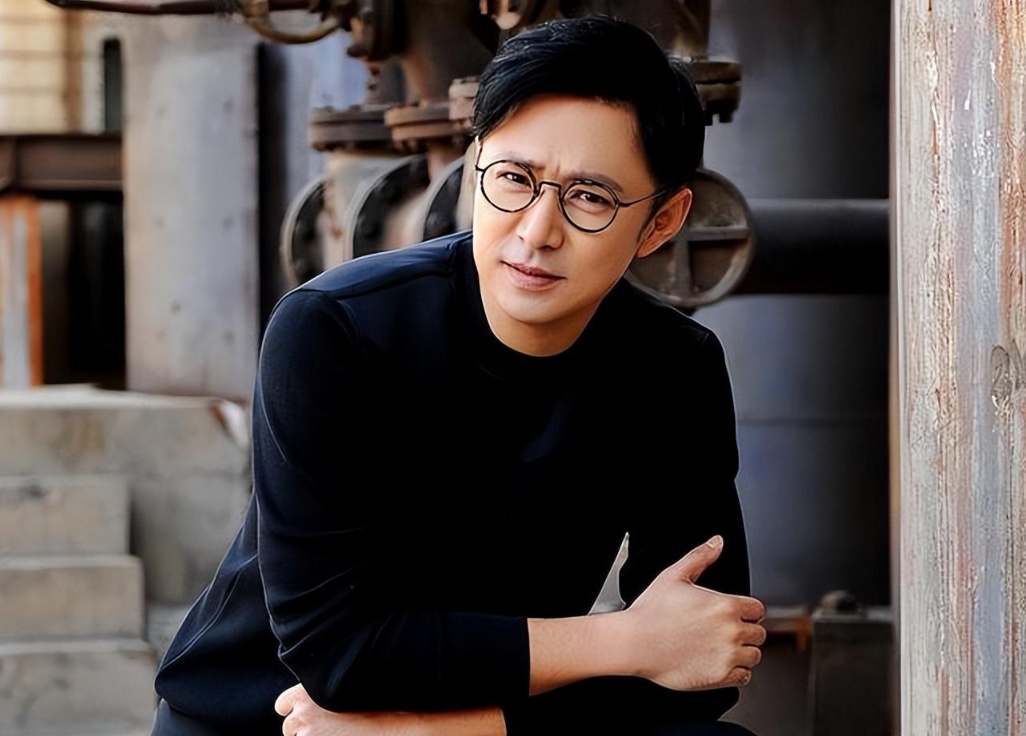 回顾演员高鑫:为照顾重病女友,事业上升期选择息影,今苦尽甘来