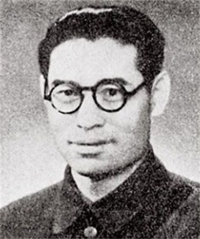 回顾高岗长子高毅和妻子在家里主要说俄语一生不得意却知足感恩