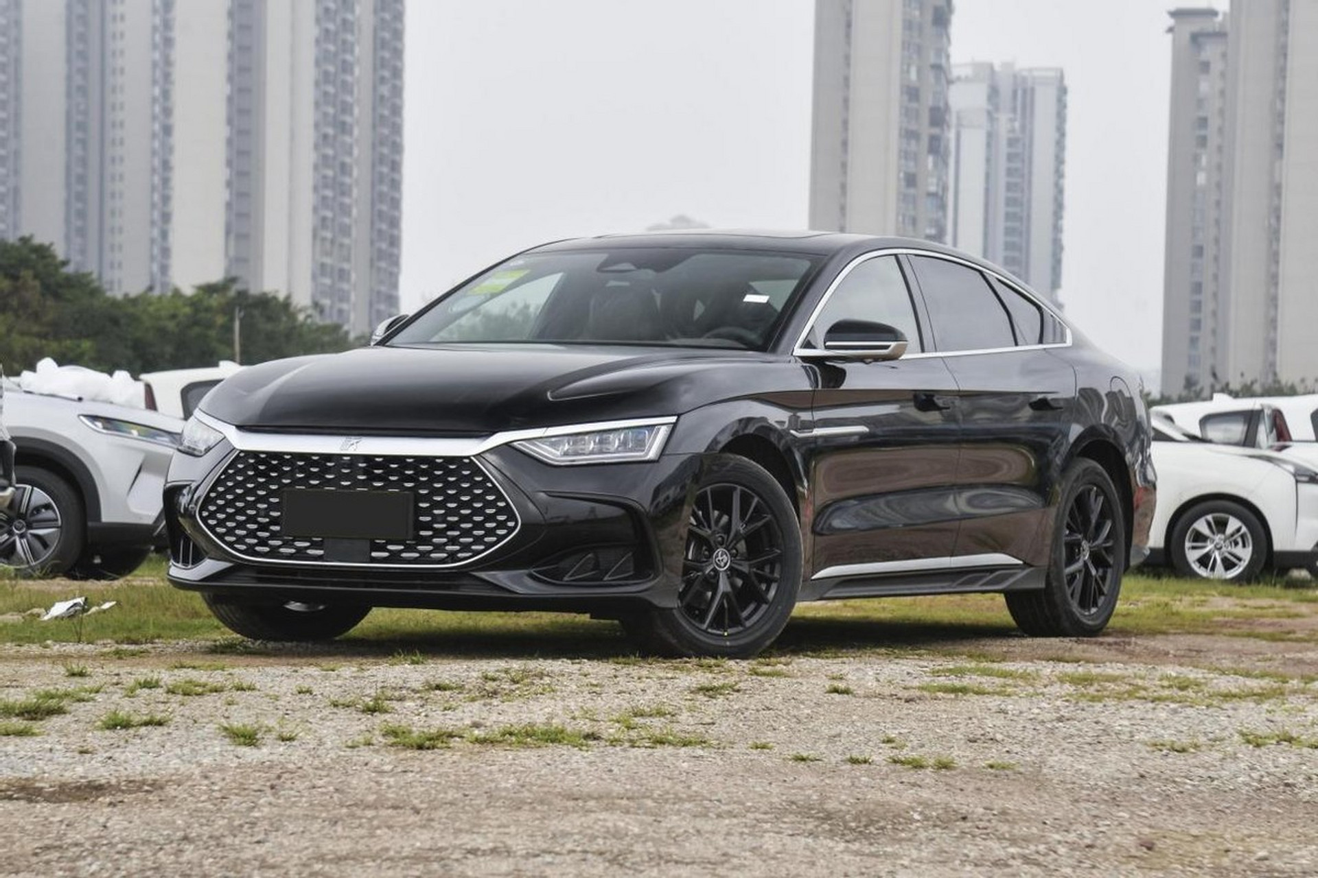 在混动b和燃油a市场均领先一步99价格亲民90驾驶更便捷有趣78