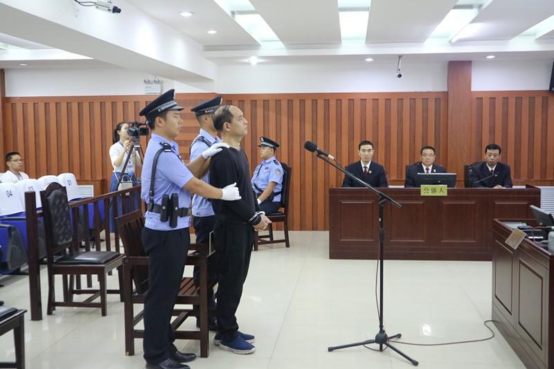 05年河南一村支书夺村权12年自称皇上统治百年死后儿孙继位