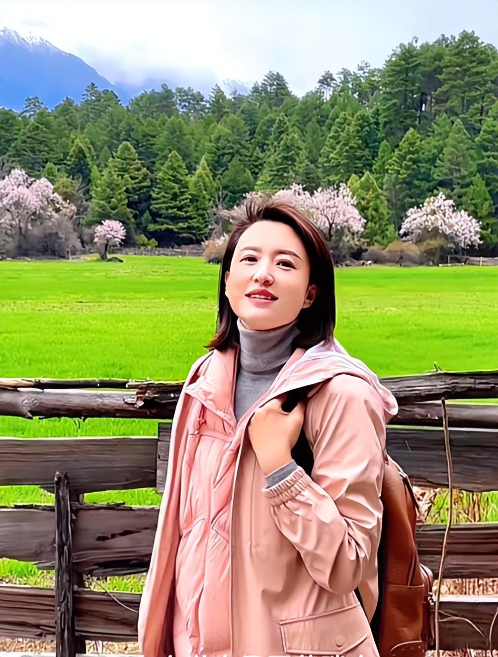 回顾主持人张蕾扎根央视16年嫁给圈外生意人44岁有了新动向