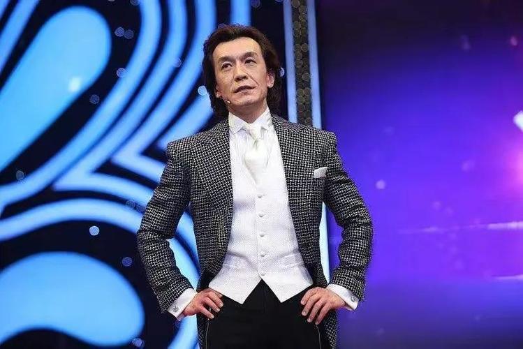 回顾李咏时隔5年死因被揭开不是去美国享福怕年迈父母担心