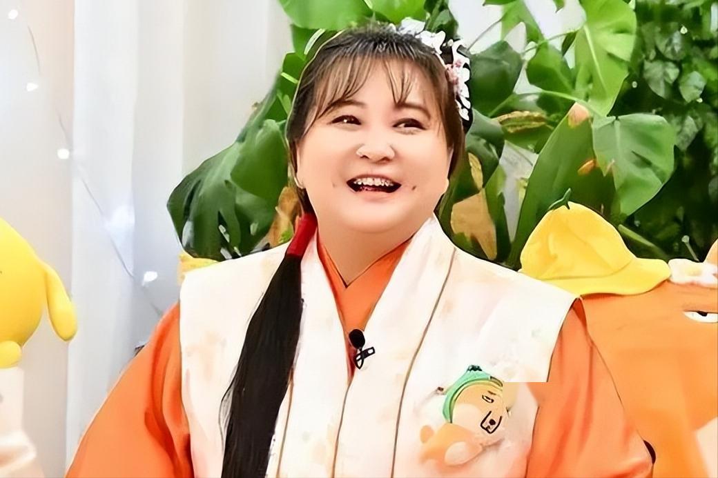 贾玲震撼归来身轻百斤惊艳重焕