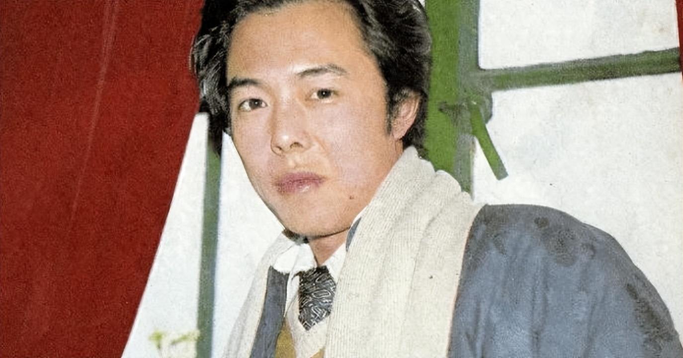 回顾张铁林三个孩子三个妈加入英国国籍66岁脚里安6个钢钉