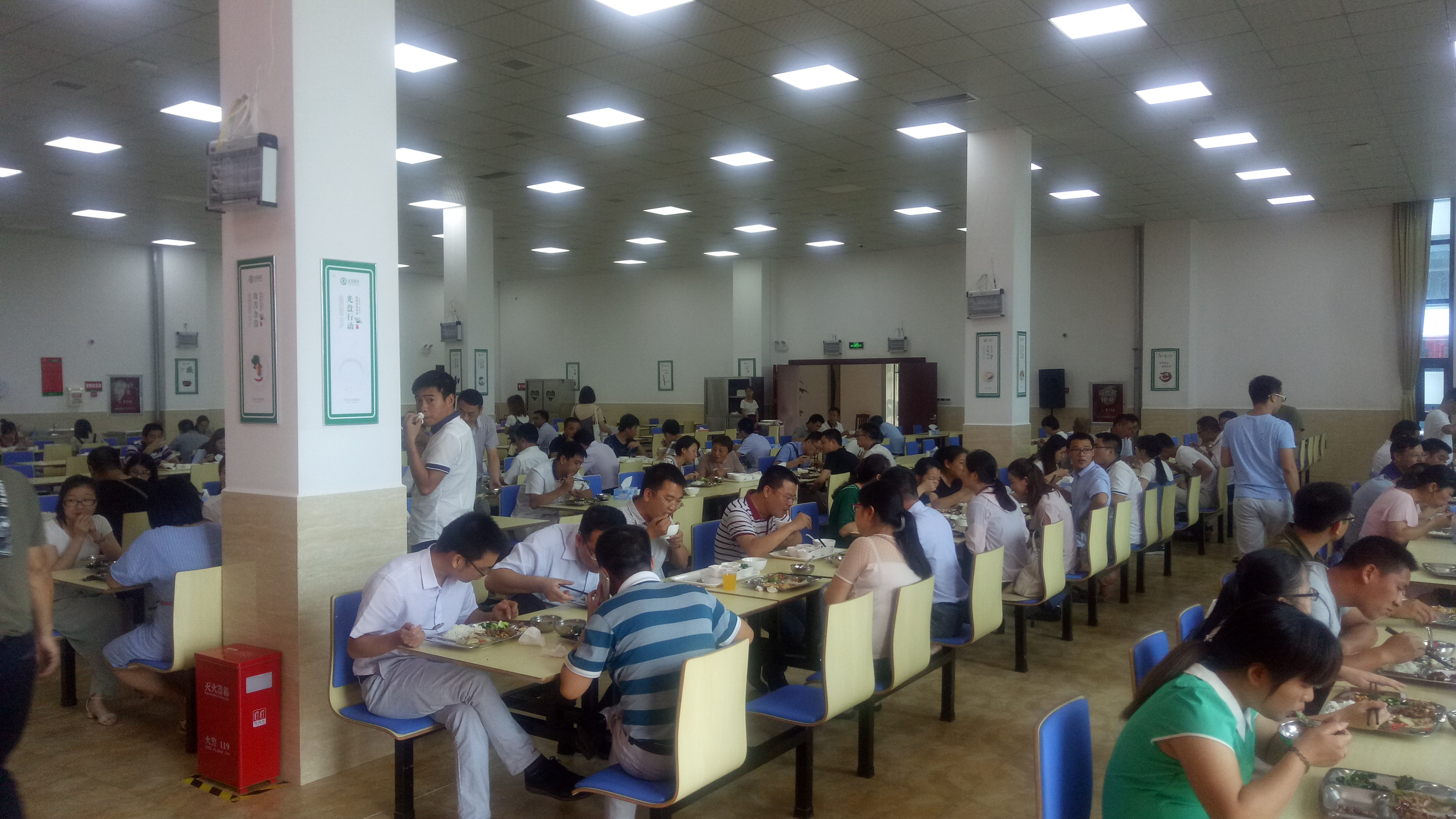 饭堂承包专业餐饮公司为您打造健康美味的饮食环境