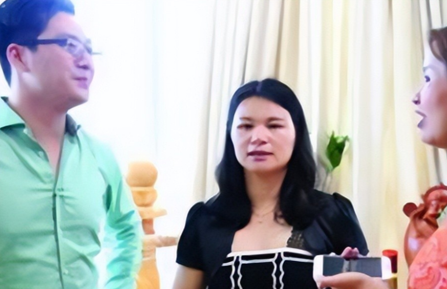 2003年奥运冠军陈晓敏以399万拍卖所有奖牌全部所得捐建学校