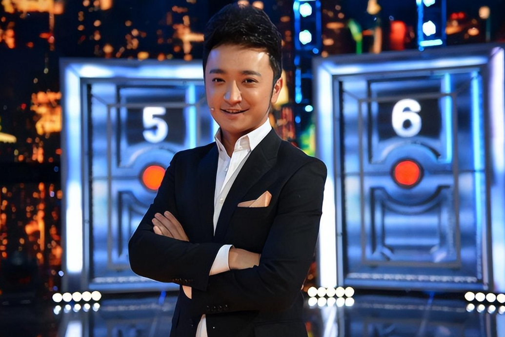 回顾尼格买提30岁娶初恋帕夏古丽婚后分居6年风光背后有心酸