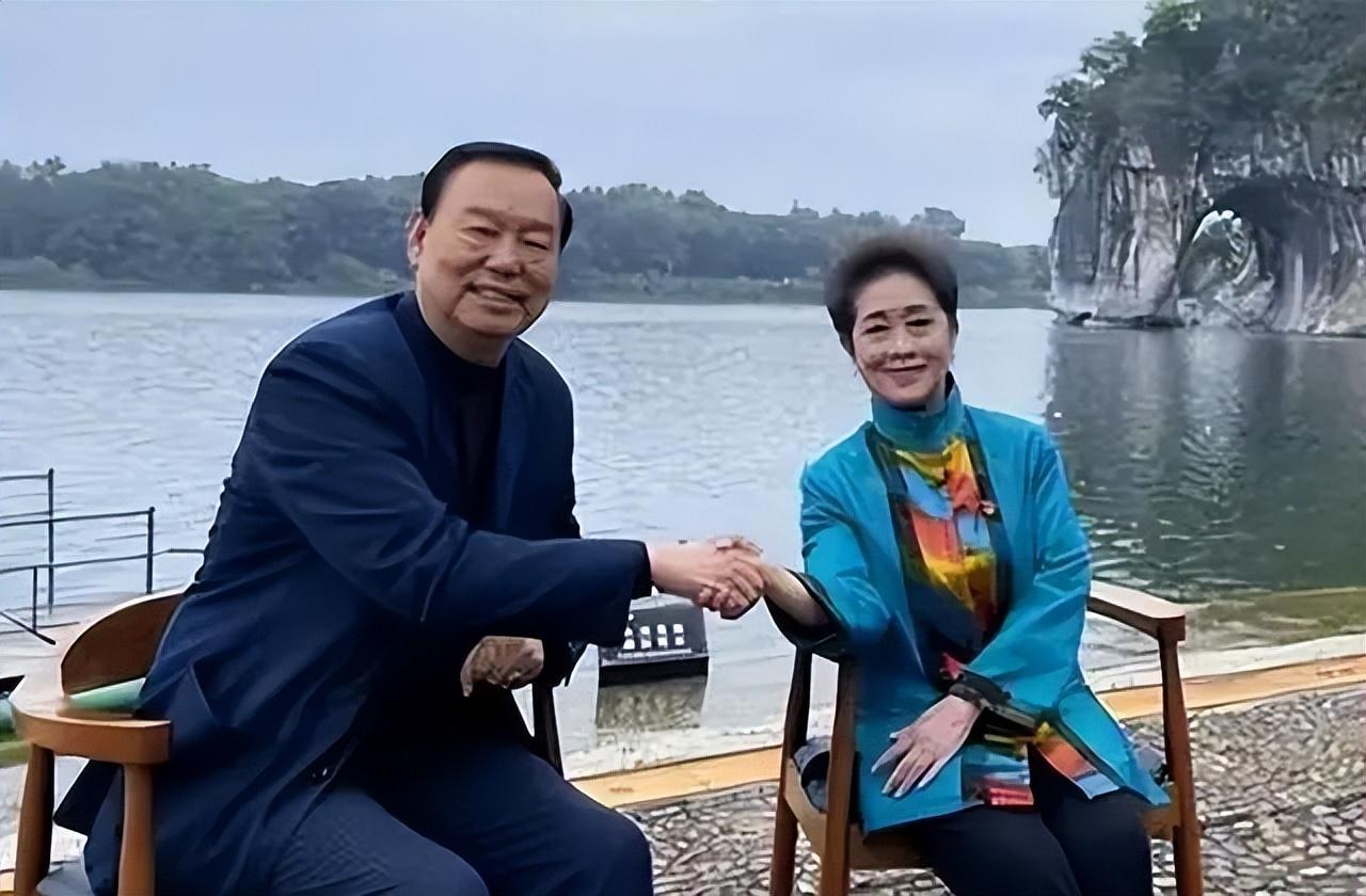 回顾刘三姐黄婉秋病逝不到一年丈夫何有才的坚持令人泪目