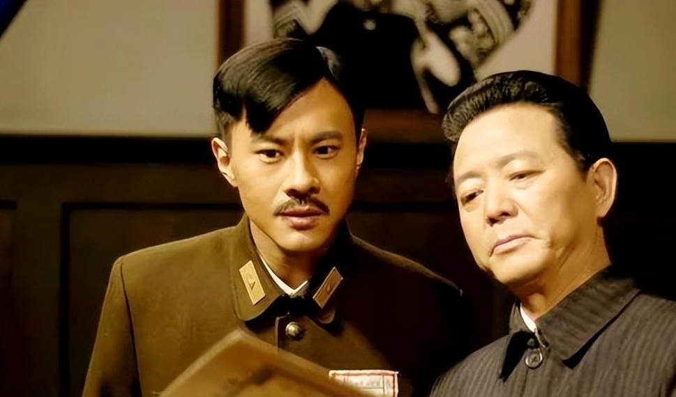 回顾他出生演艺世家长得是真帅戏也好出道26年却不火可惜了