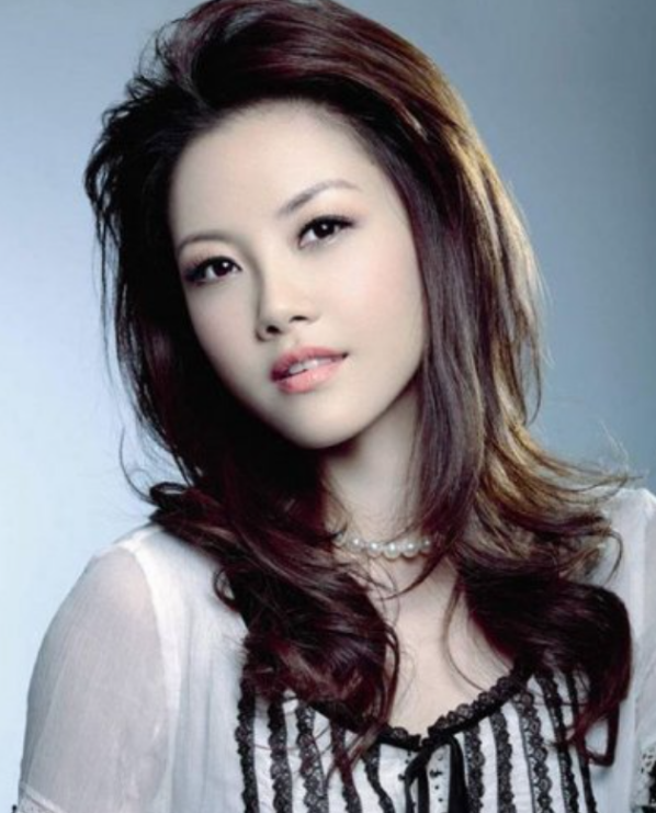 回顾杨烁从顶级男神到受人唾弃他是如何走向堕落的