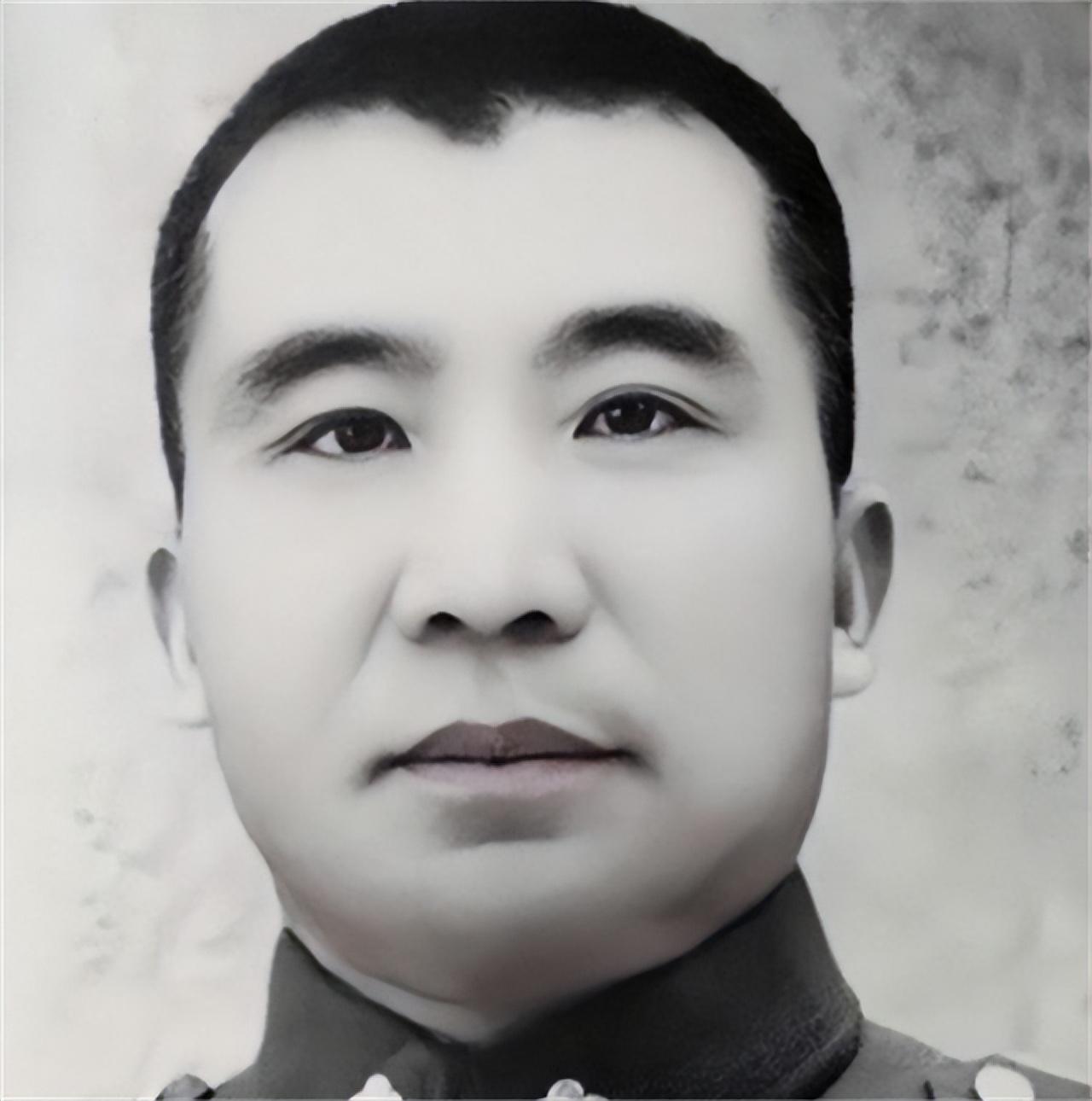 王耀武吃过宋美龄做的菜后紧急转移妻儿并告诫千万别去台湾