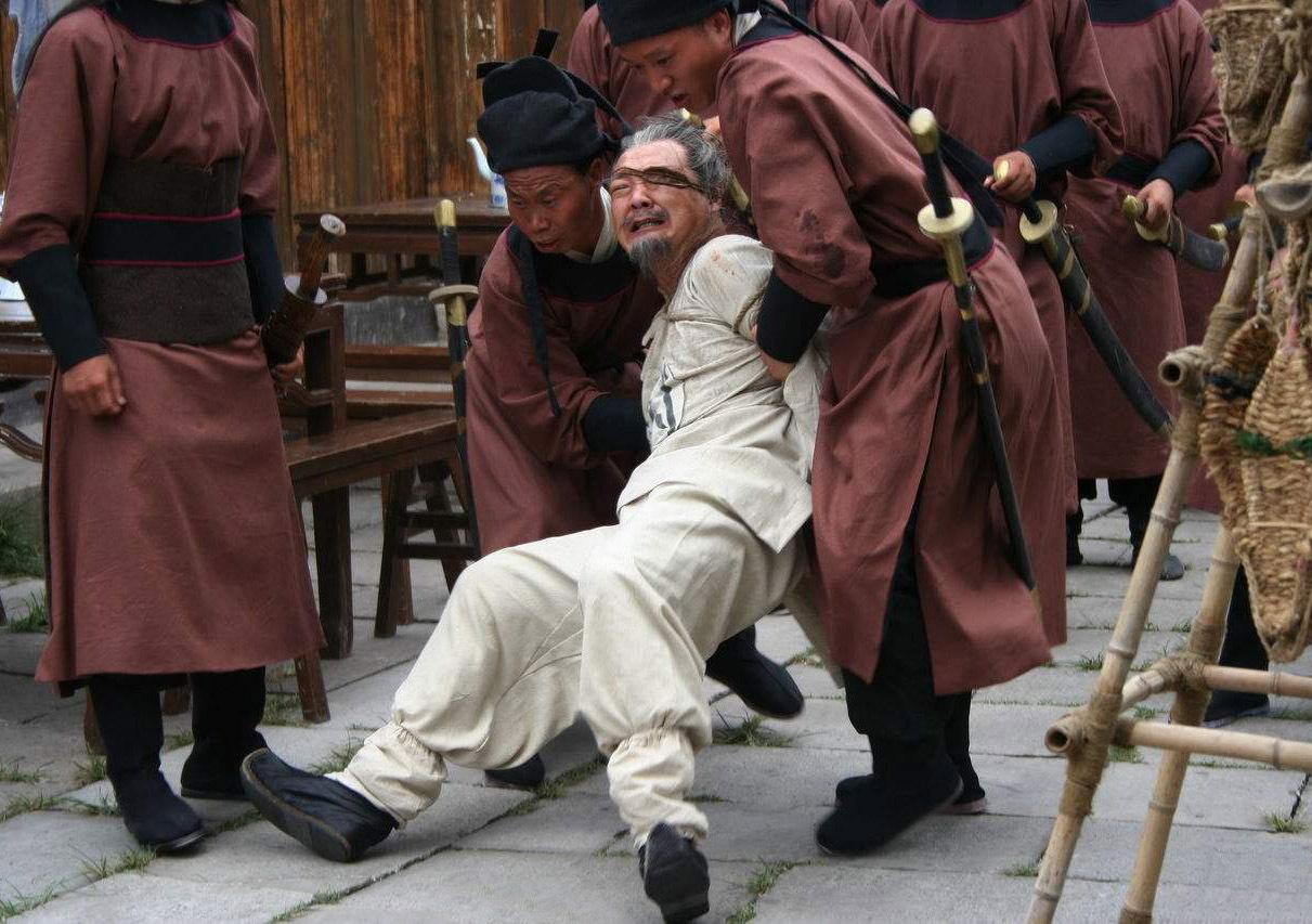 刘宋内战张兴世奇人奇招刘彧平定叛乱得意忘形逼反薛安都