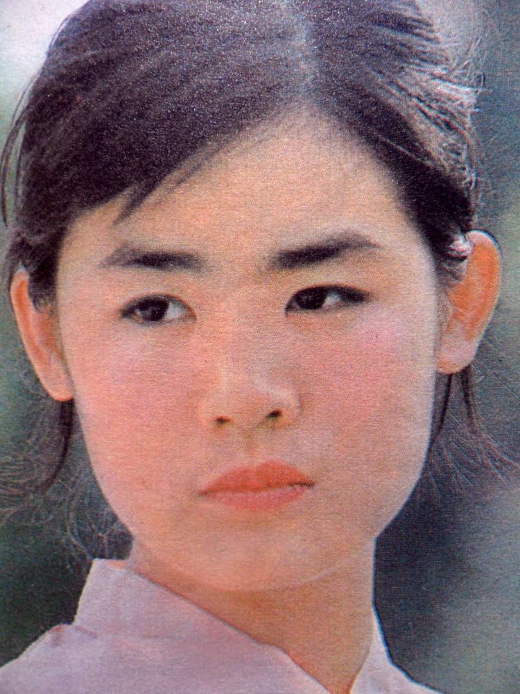 回顾丛珊嫁法国人后离婚带着儿子嫁导演60岁婚姻很幸福