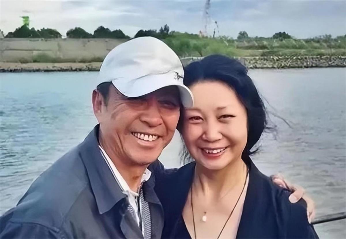 回顾戏精导演王永泉与初恋妻子双向奔赴39年带儿子一起拍戏