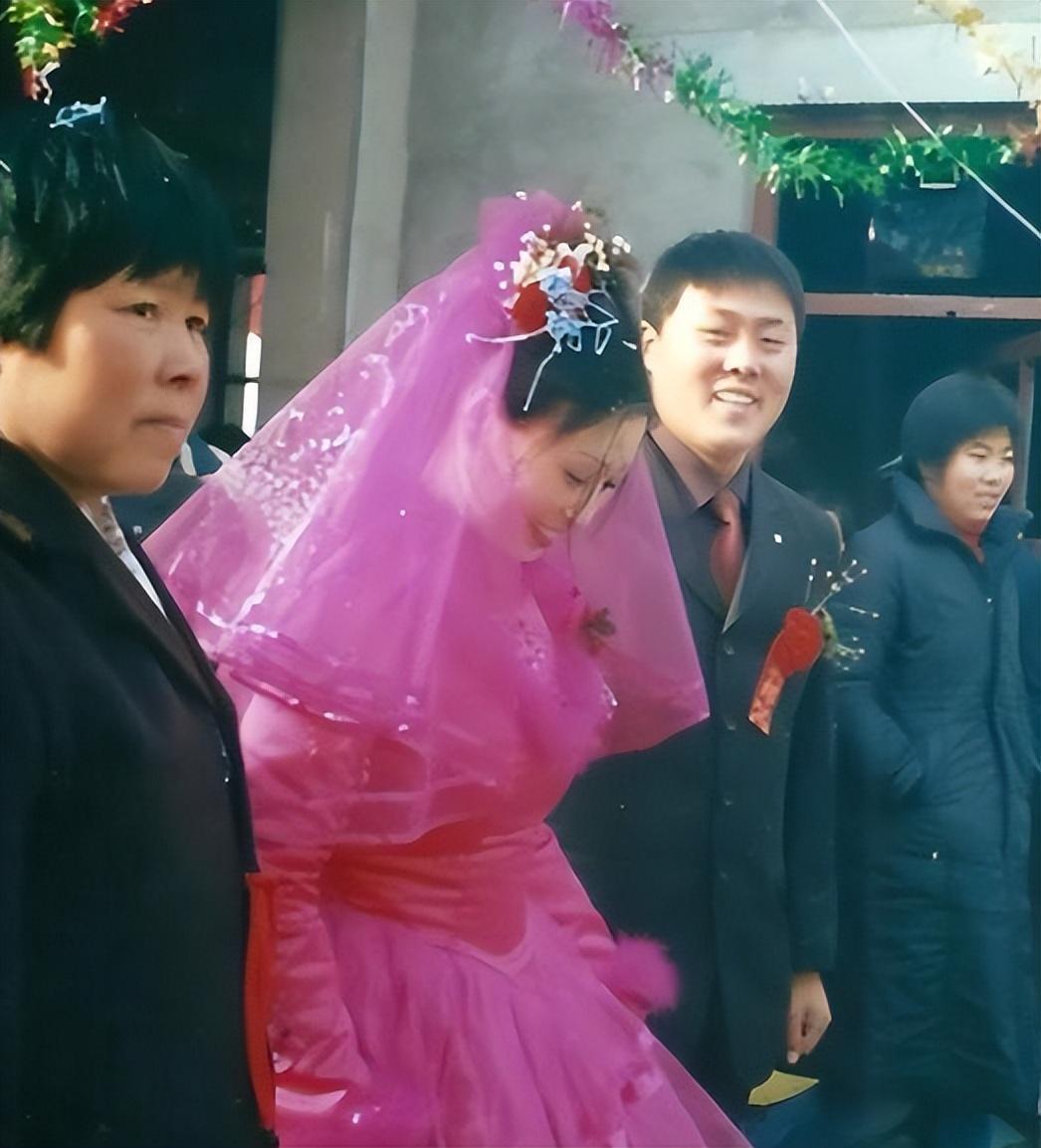 回顾草根歌手刘大成妻子陪我走过风雨岁月成名后不忘农民本色