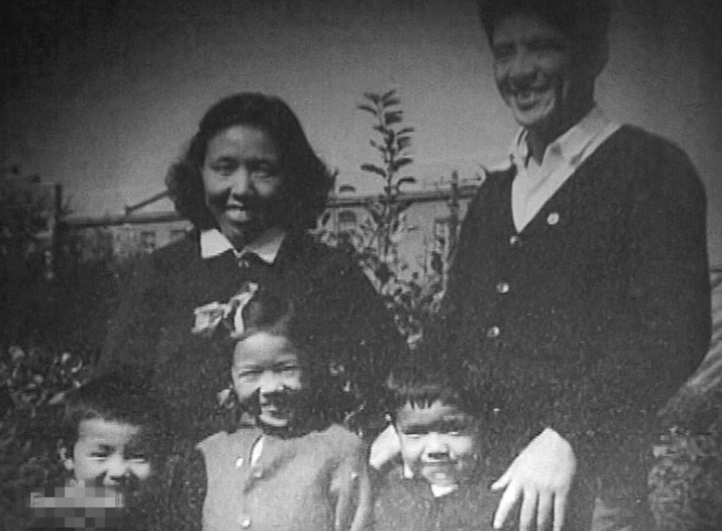 回顾李默然60年婚姻催人泪下老伴离世2年后他追随她而去