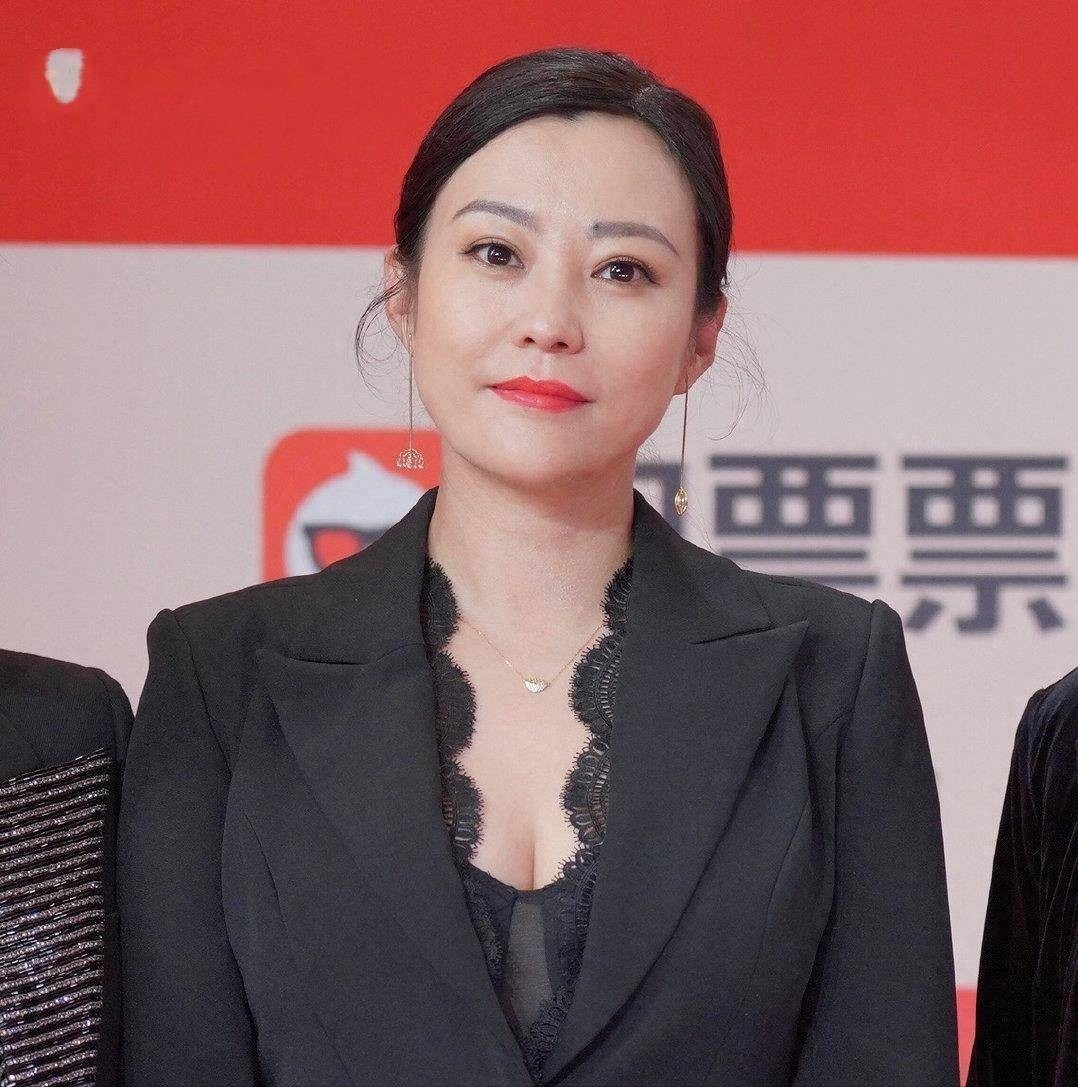 回顾李光洁曾娶过郝蕾负过殷桃转头与小12岁娇妻修成正果