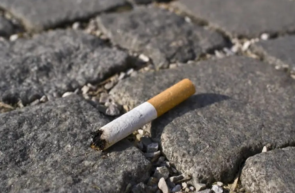 为了抢钱,盯上儿时朋友