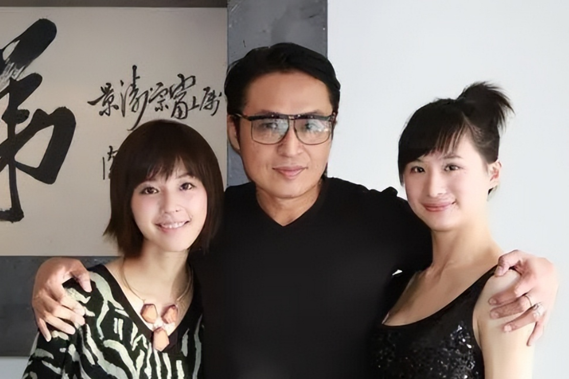 回顾演员吴佳尼当初不顾父母反对嫁大21岁马景涛今她还好吗