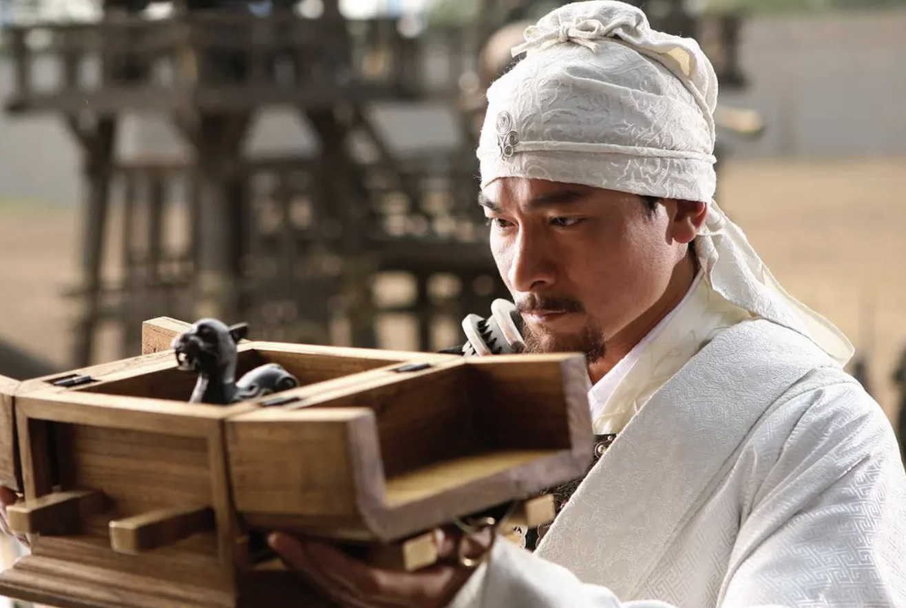 刘宋内战张兴世奇人奇招刘彧平定叛乱得意忘形逼反薛安都