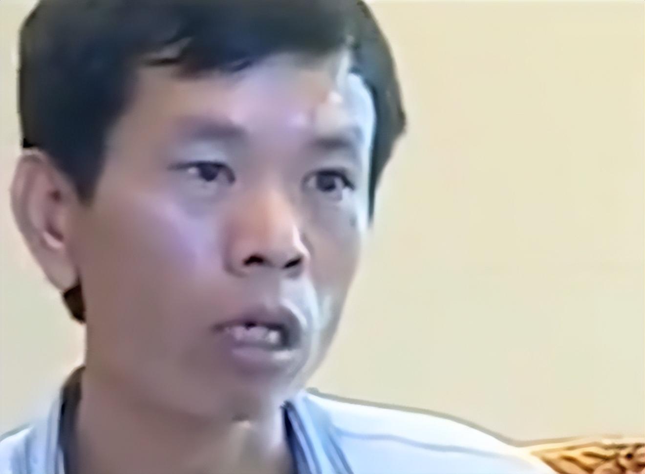13年考生杨婷婷质疑成绩缩水222分考院公布原件作文一片空白