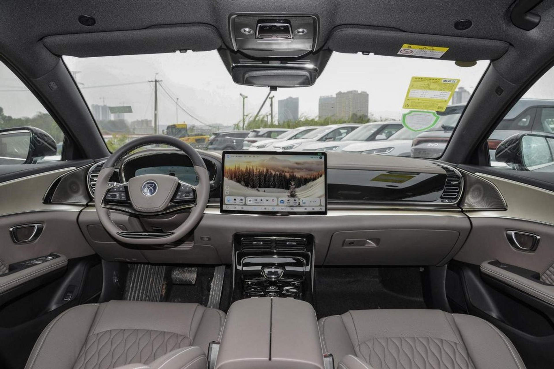 在混动b和燃油a市场均领先一步99价格亲民90驾驶更便捷有趣78