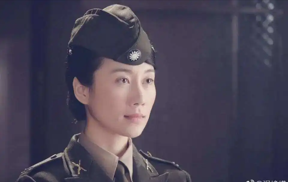 回顾温峥嵘隐婚初恋生子出道24年不温不火45岁家庭美满风采依旧