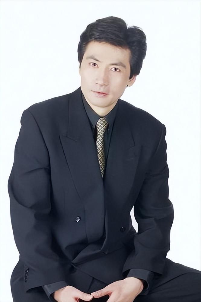 回顾陆剑民一封信定情娶西北歌后胡月结婚33年浪漫依旧