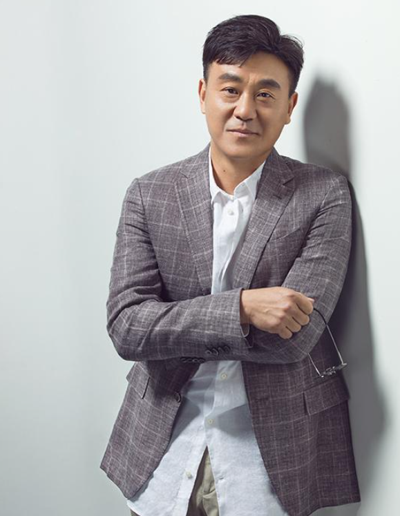 回顾何冰:跑龙套到演员明星,坦言能娶到李海洋像捡到宝