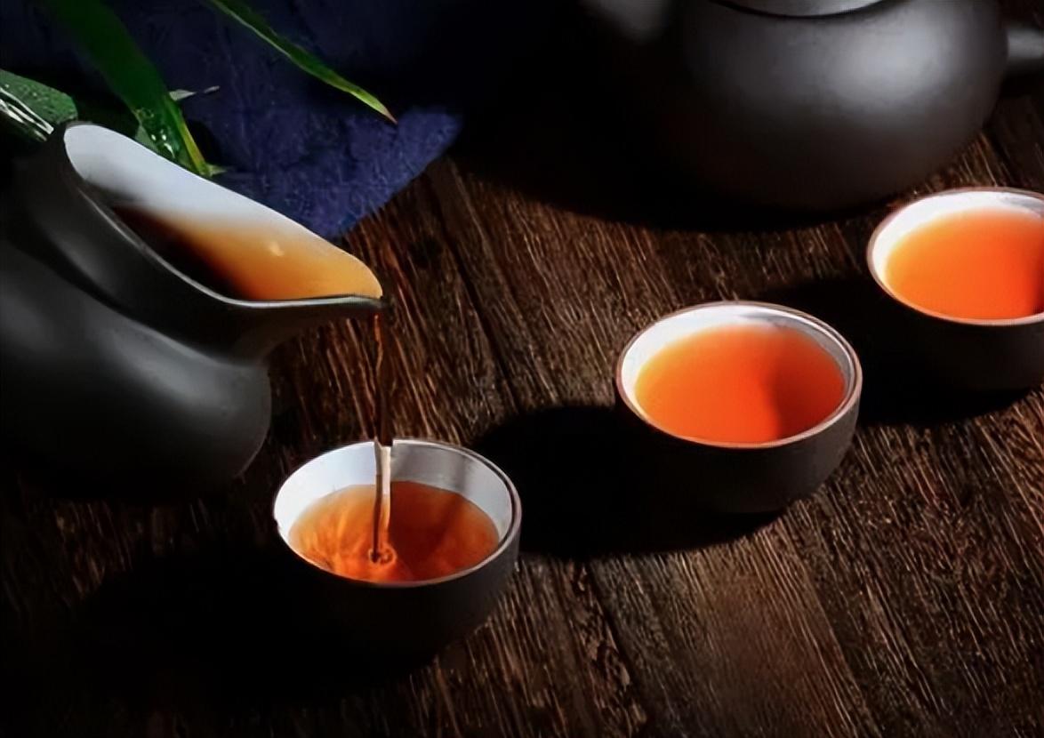 回顾茶水成了夺命水男子喝后器官坏死医生喝茶请牢记这4点