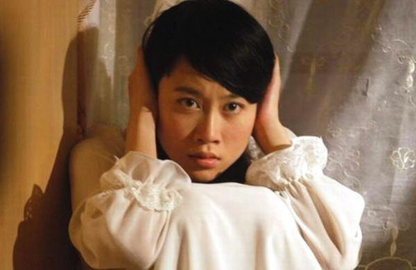 还记得《错爱一生》里的罪恶之花顾忆罗吗?