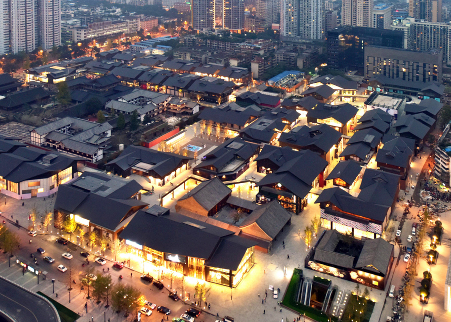 成都太古里:古今融合的潮流地标  成都太古里位于成都市中心城区东